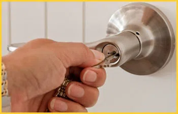 Exclusive Locksmith Service Mesa, AZ 480-999-1586 - 16-emergency-unlock