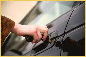 Exclusive Locksmith Service Mesa, AZ 480-999-1586 - 18-car-unlock